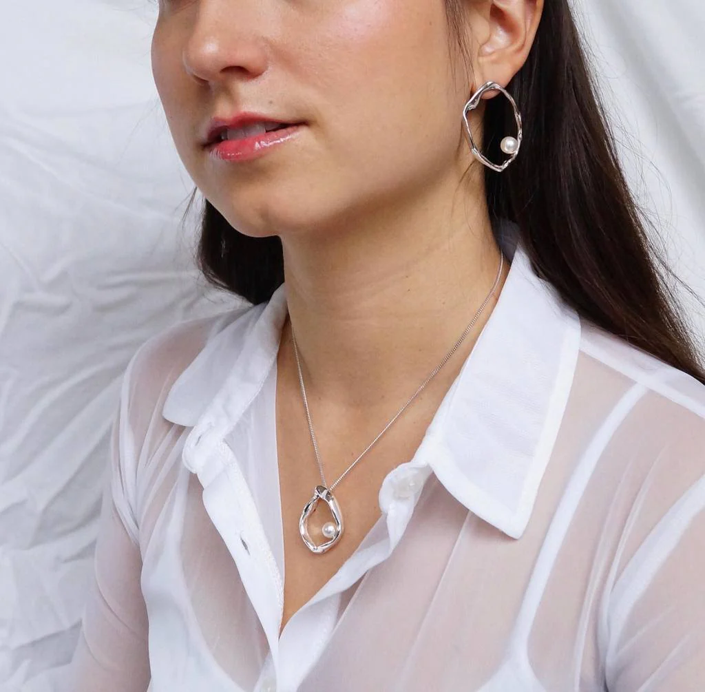 Sunday Feel Mother Earrings (Silver) - Image 6
