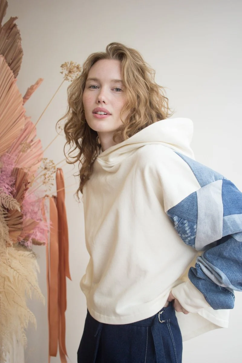 Uni Design Go-To Cropped Hoodie - Image 15