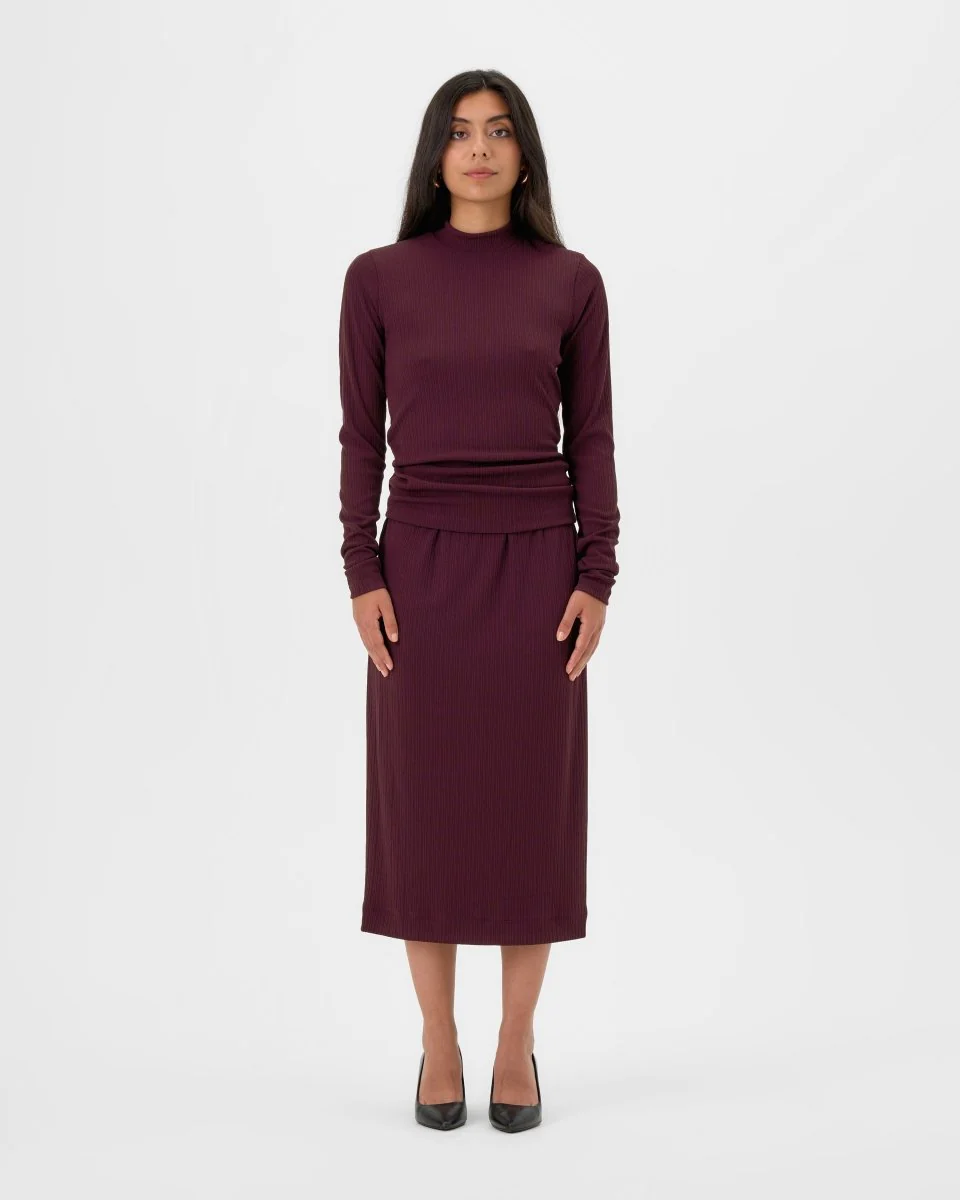 Valerie C. Midi Skirt (Purple Fig)