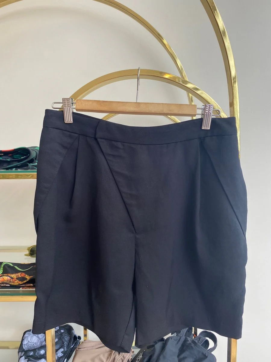 Valerie Dumaine Archive - Shorts