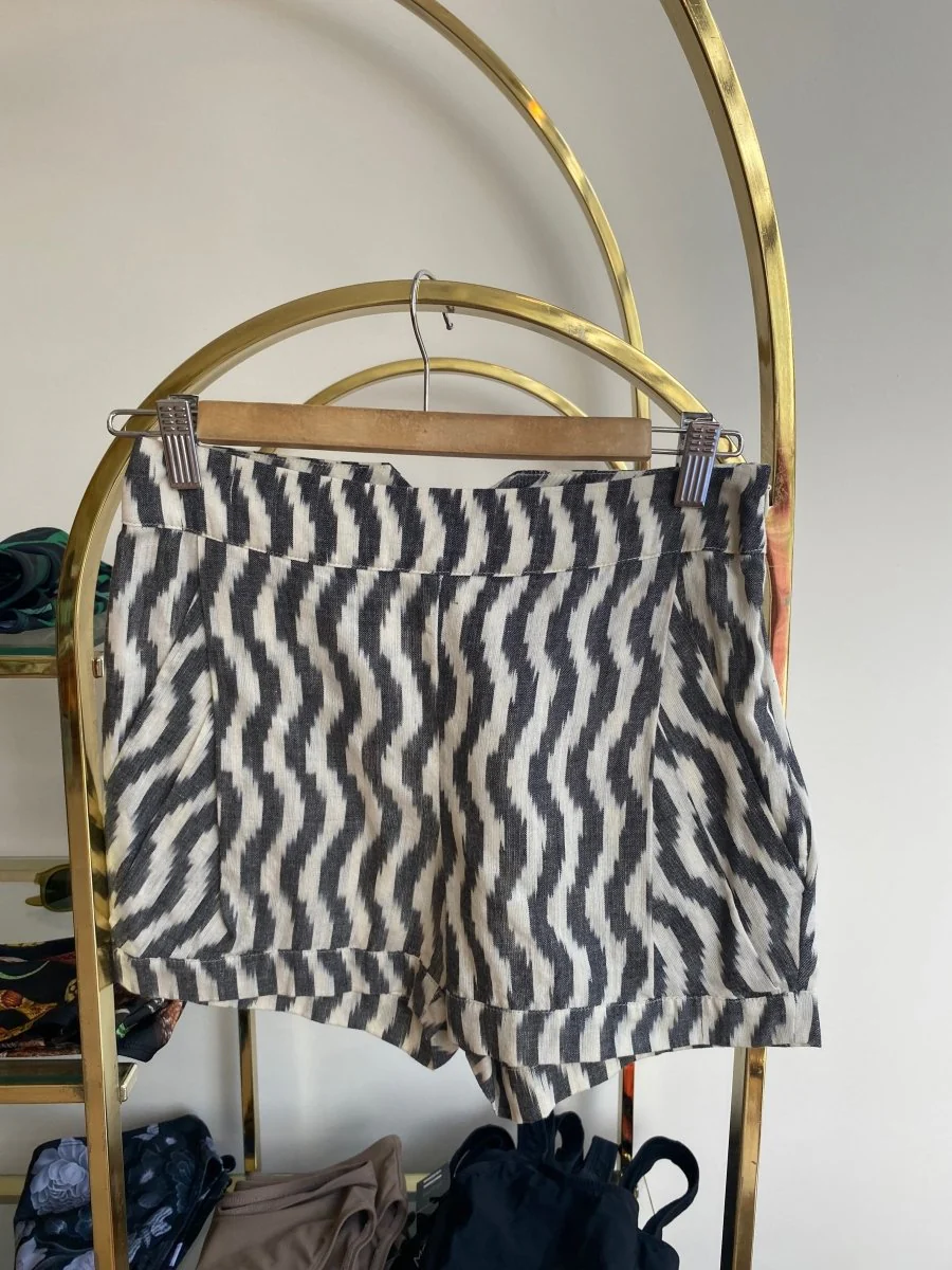 Valerie Dumaine Archive - Shorts