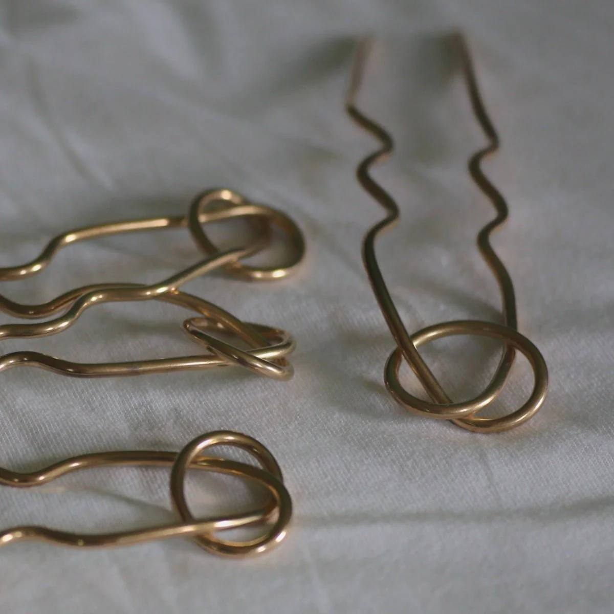 Vanderzee Love Knot Hair Fork (Long or Short) (Brass) - Image 3
