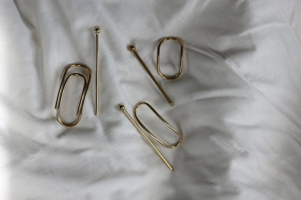 Vanderzee Slim Hairpin - Sphere Bauble (Smooth Brass) - Image 5