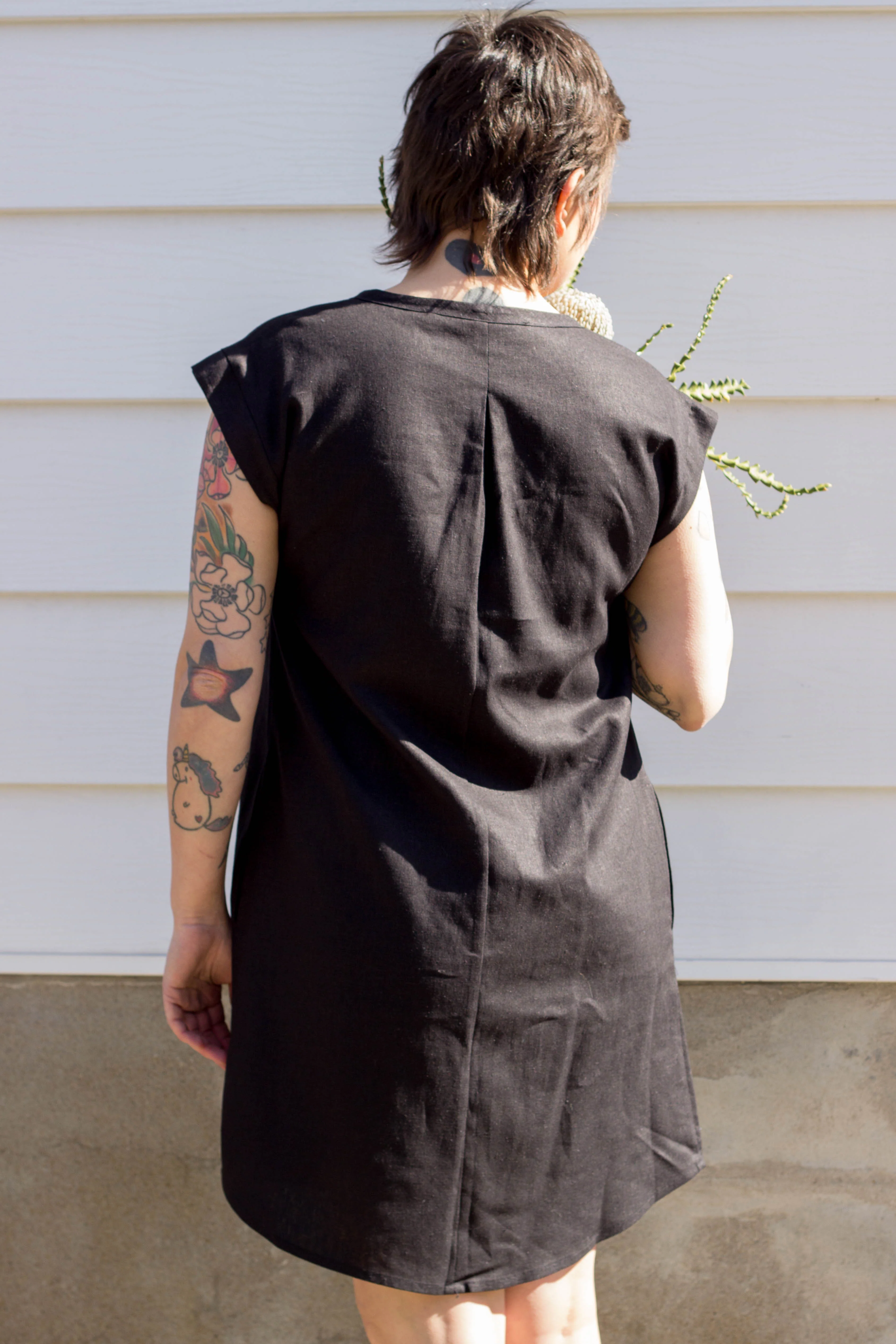 Vera Véro Pacific Dress (Black) - Image 7