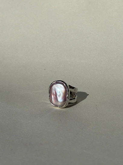 Wild Silver Pink Keshi Pearl Ring - Image 4