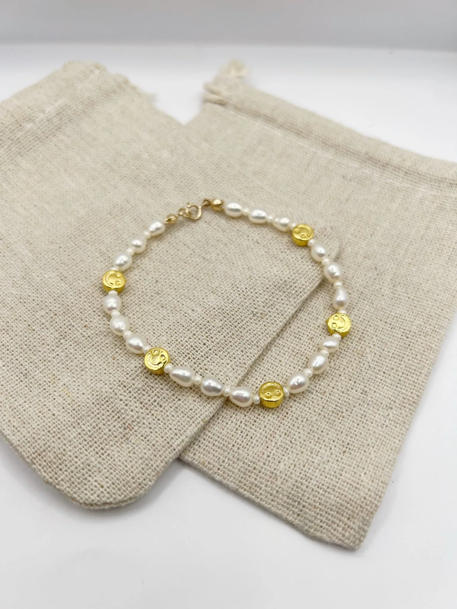 Zenny Jane Billie Bracelet (Pearly White) - Image 3